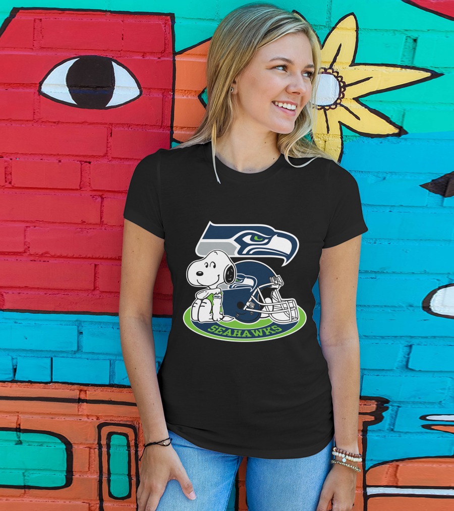 Snoopy Seattle Seahawks Helmet T-Shirt