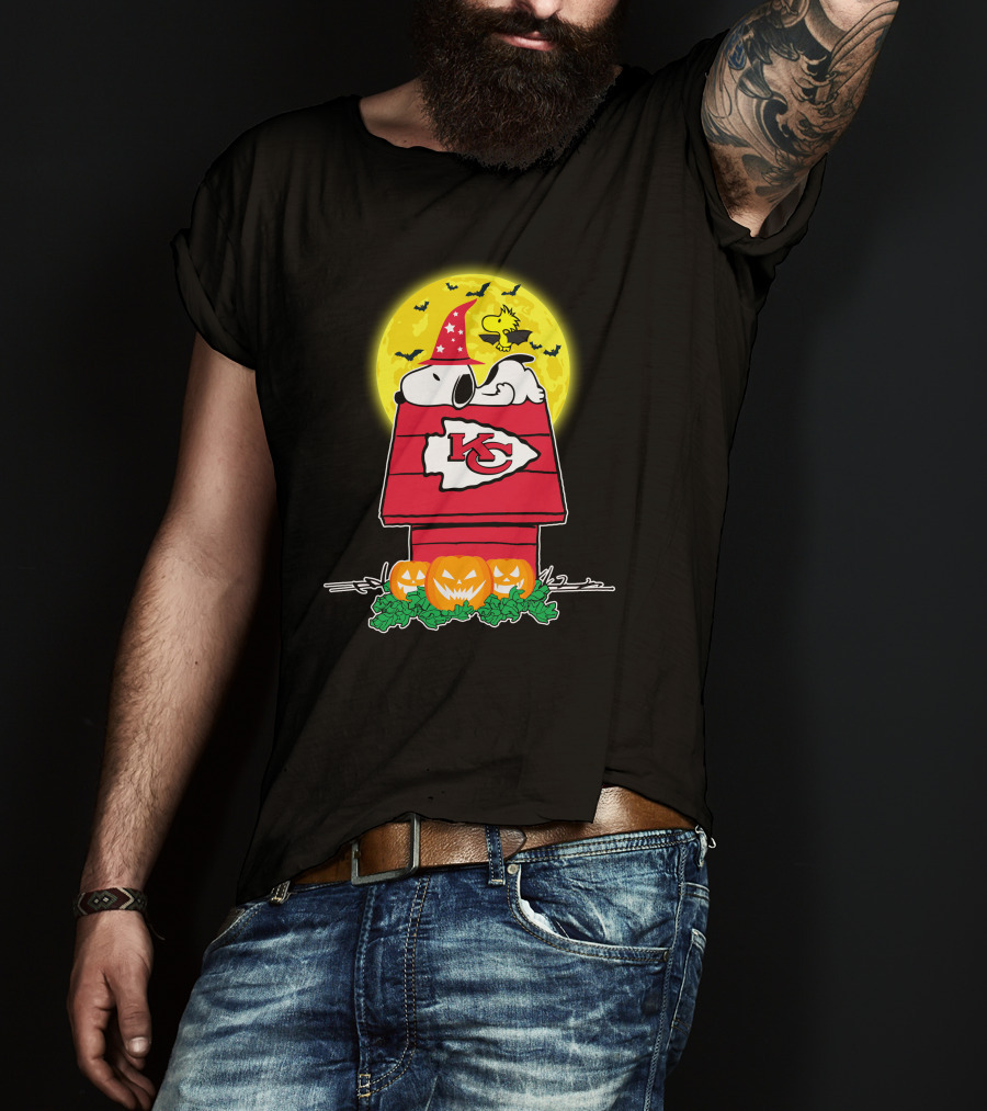 Kansas City Chiefs Snoopy Halloween Pumpkin Doghouse Moon Festival T-Shirt