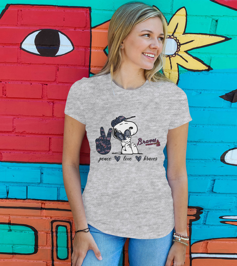 Peace Love Braves Snoopy Fan T-Shirt