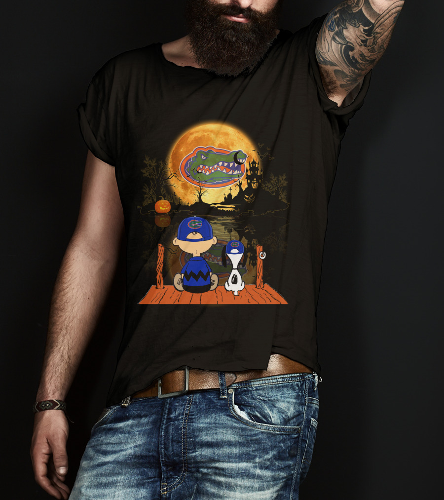 Florida Gators Halloween Moon Alligator Peanuts Charlie Brown And Snoopy T-Shirt