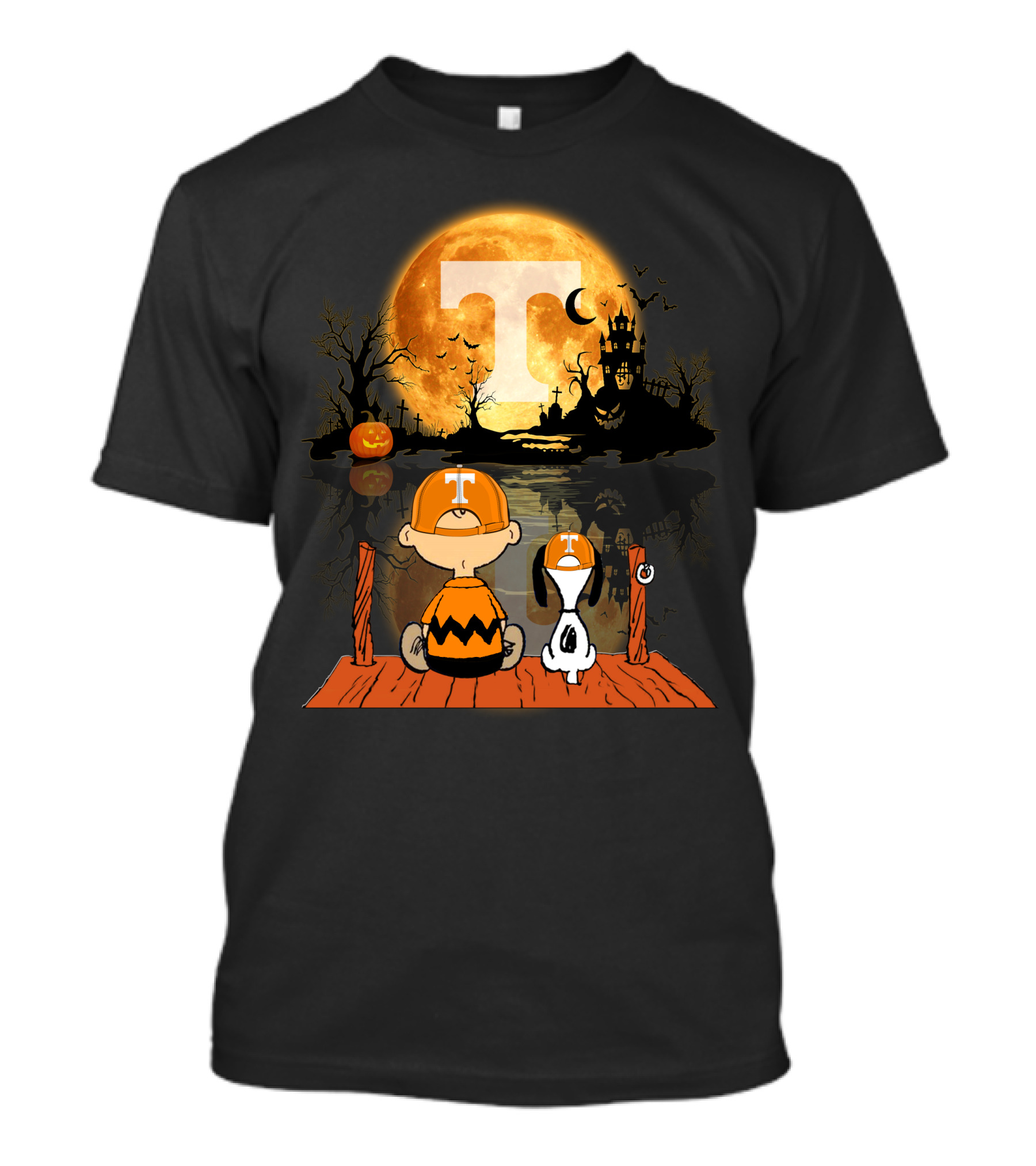 Tennessee Volunteers Halloween Full Moon T And Snoopy Pumpkin Scene T-Shirt