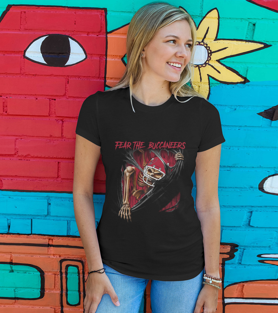 Fear The Buccaneers Skeleton Football Helmet Tampa Bay Buccaneers 515NFL L1MTH T-Shirt