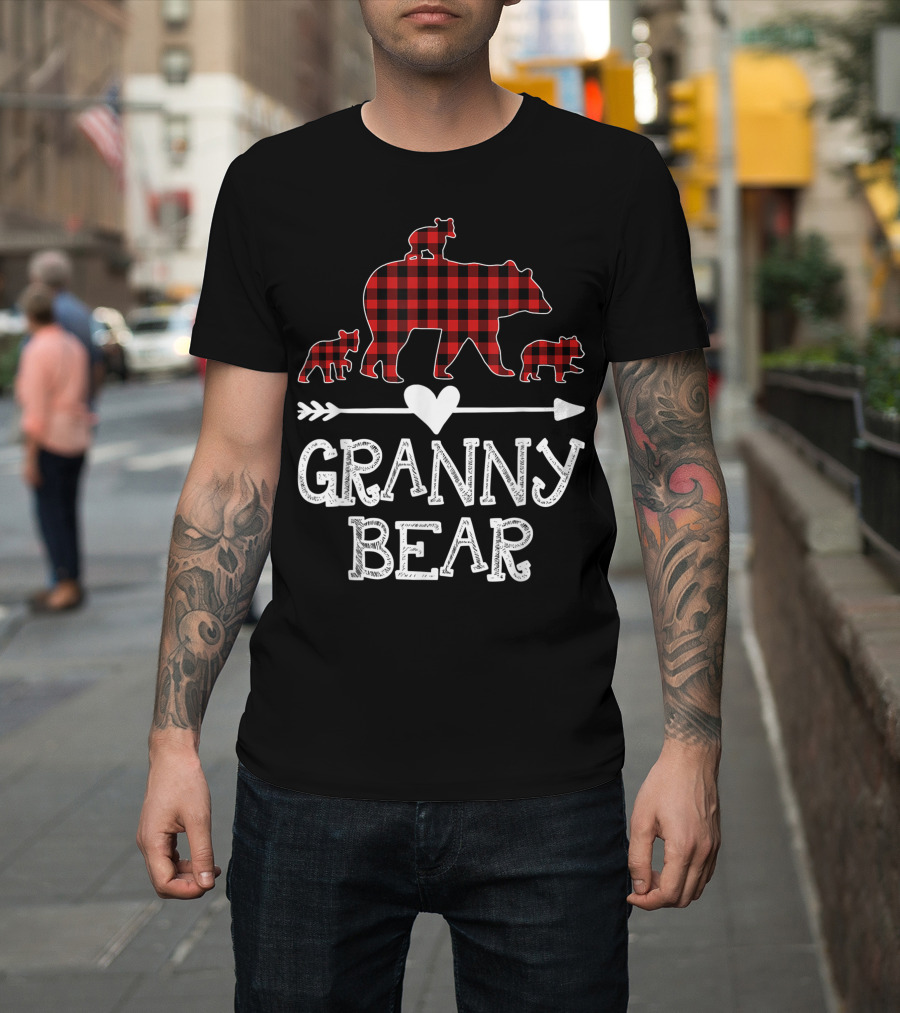 Granny Bear Three Cubs Red Plaid Arrow Heart T-Shirt