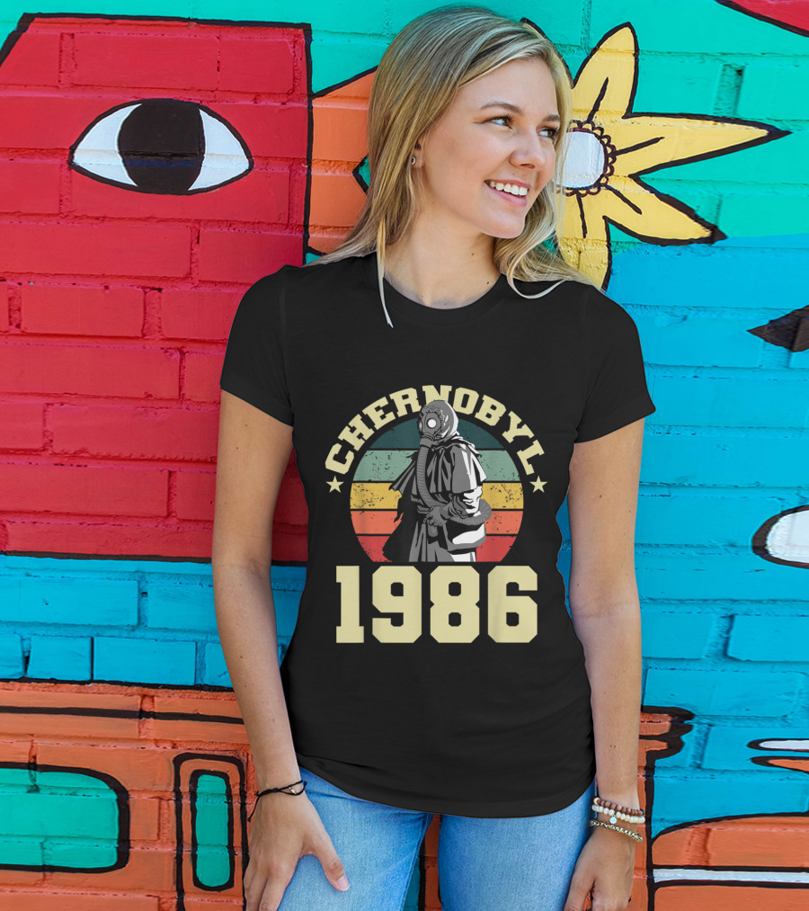 Chernobyl 1986 Vintage Gas Mask Retro Stripes T-Shirt