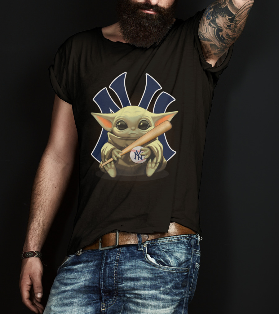 Yoda Star Wars With Yankees Baseball And Bat T-Shirt