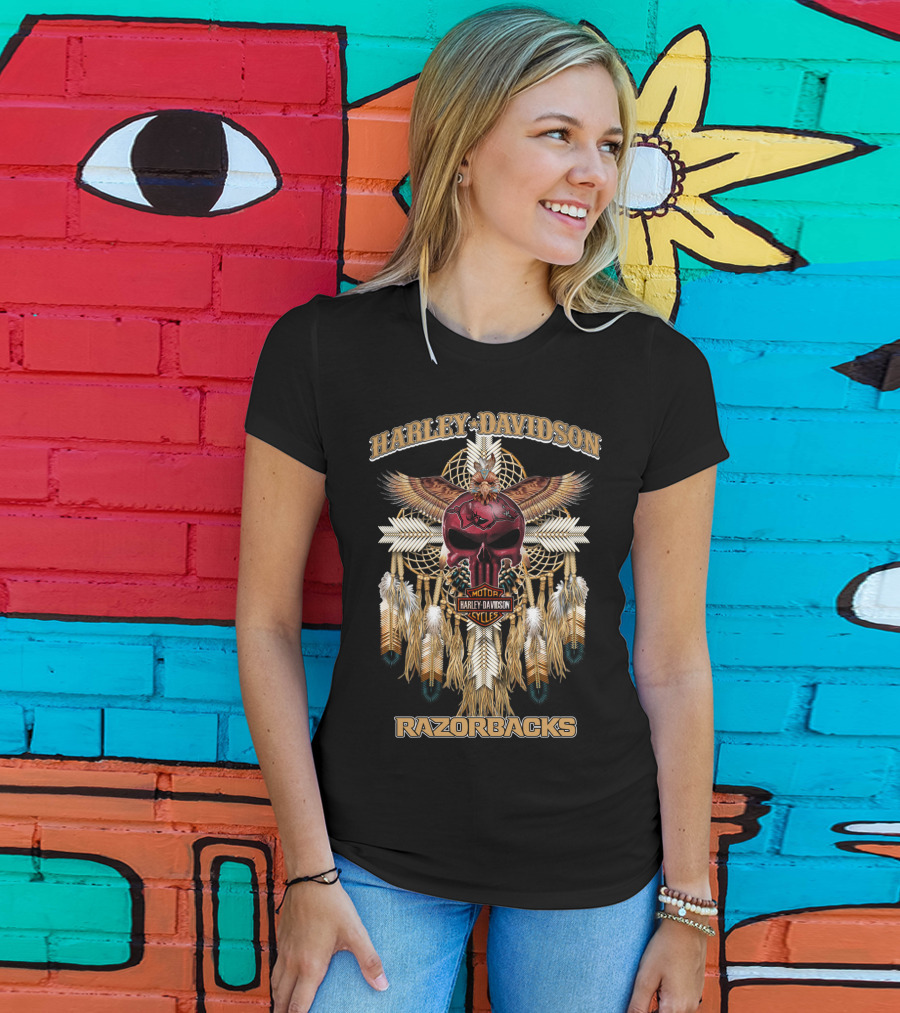 Harley Davidson Razorbacks Native Skull Feathers Dreamcatcher T-Shirt