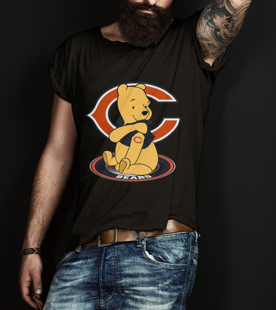 Pooh Chicago Bears C Logo Hugging Fan T-Shirt