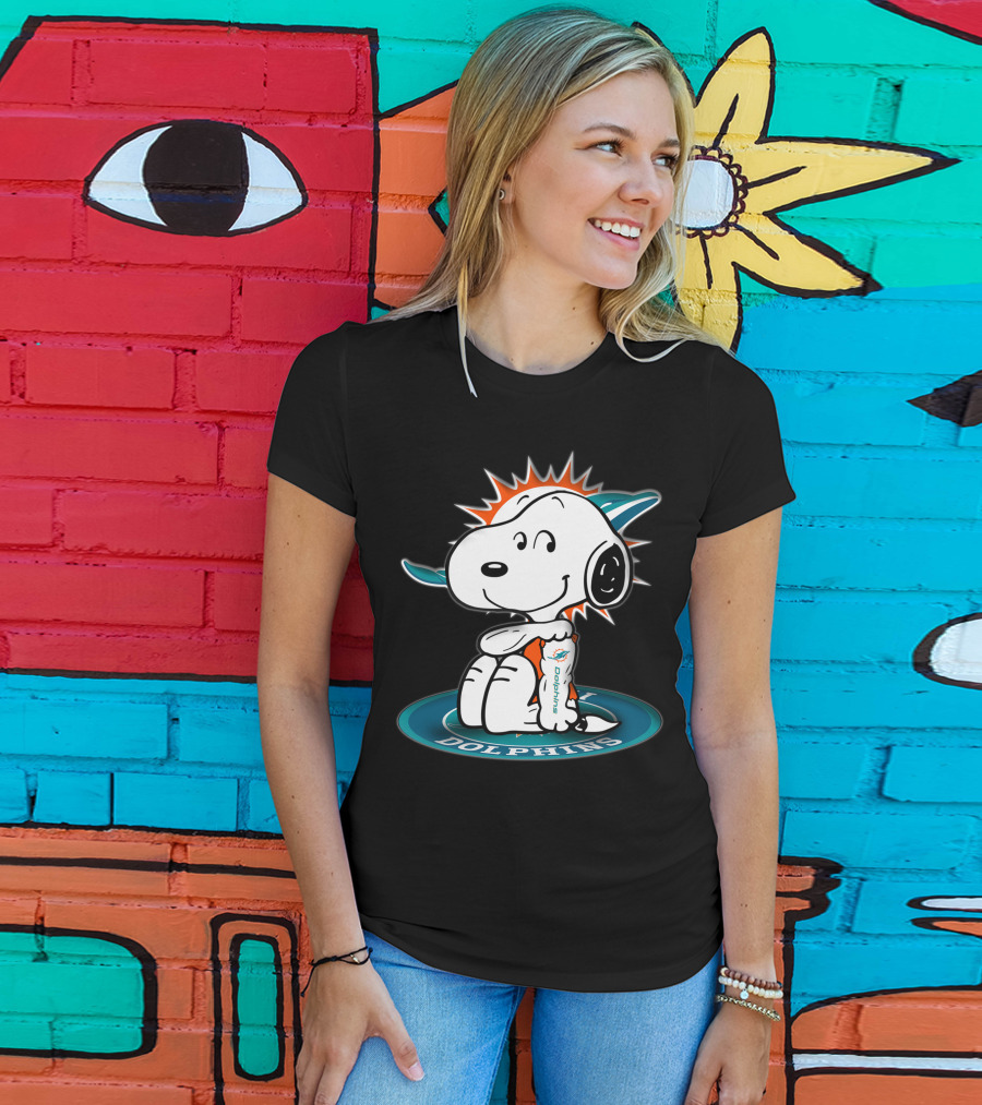 Snoopy Miami Dolphins Fan Football T-Shirt