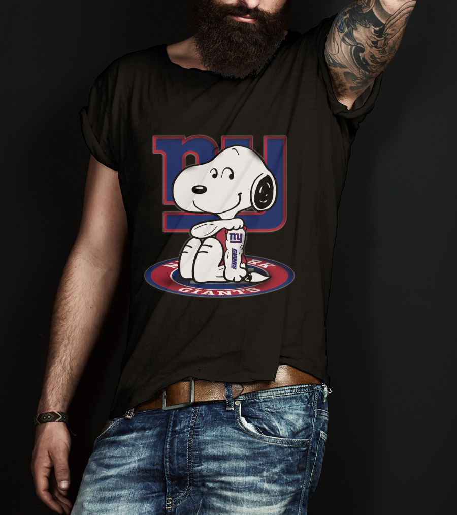 Snoopy New York Giants Nfl Collaboration With Peanuts Football Team T-Shirt