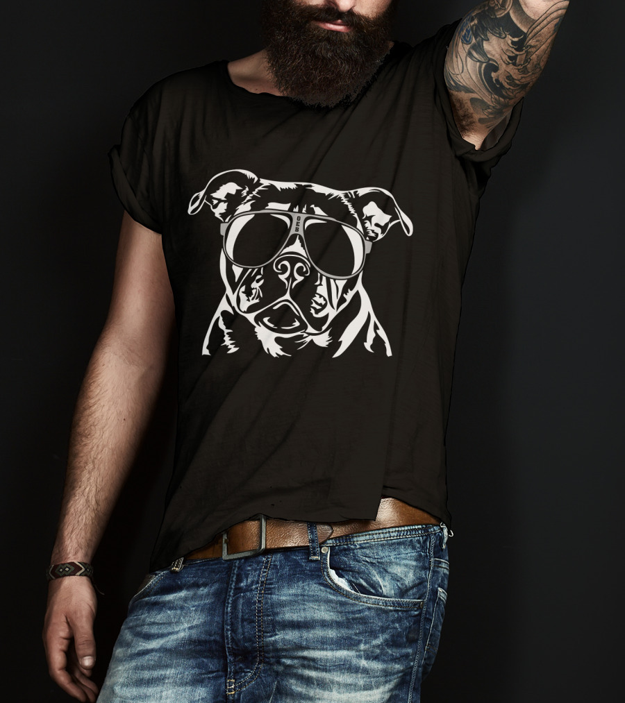 Cool Olde English Bulldog Wearing Sunglasses Funny Dog T-Shirt