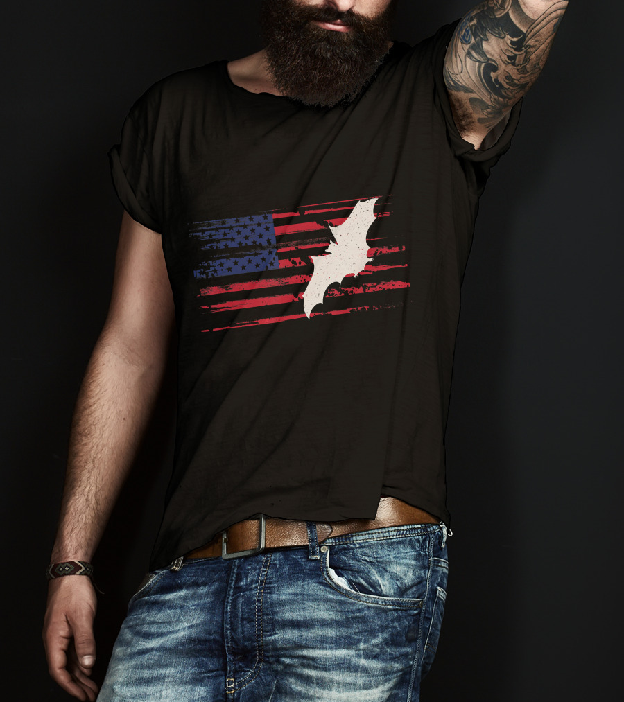US American Flag Bat Silhouette Patriotic Flying Animal T-Shirt