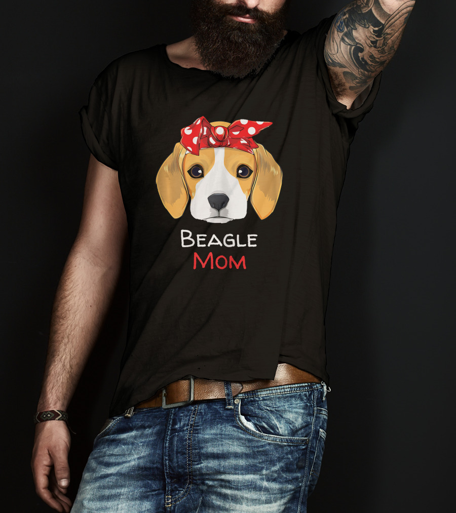 Beagle Mom Red Bandana T-Shirt