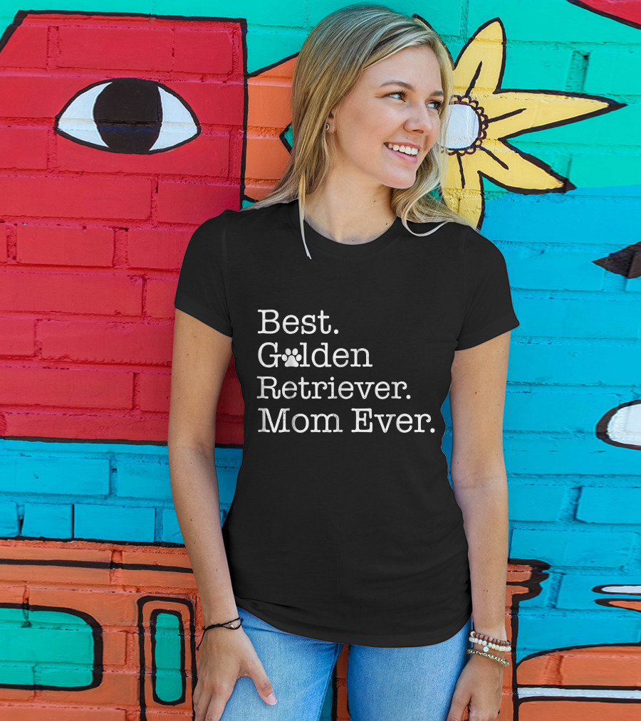 Best Golden Retriever Mom Ever With Paw Prints T-Shirt