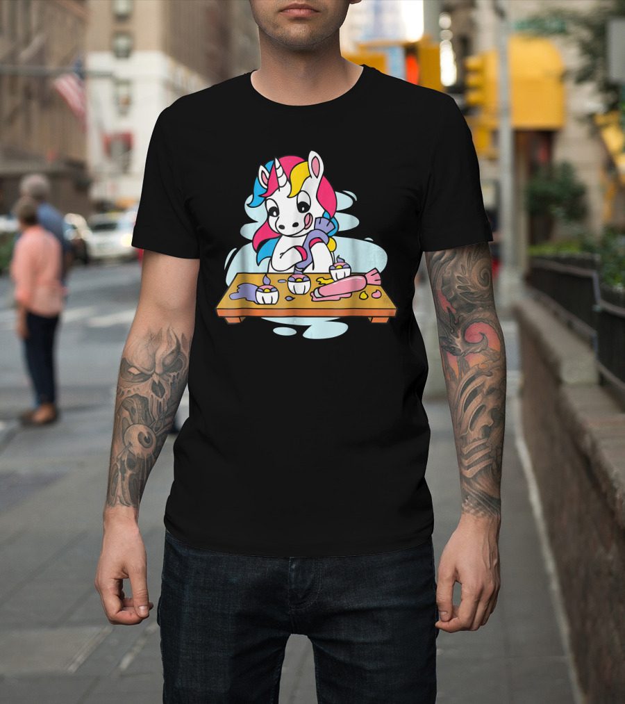 Unicorn Baking Cupcakes Cupcake Magic Baking Fun T-Shirt
