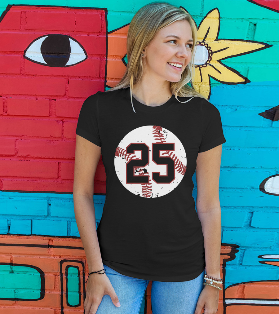 Vintage Baseball Number 25 Circle Pattern Cool Sof T-Shirt
