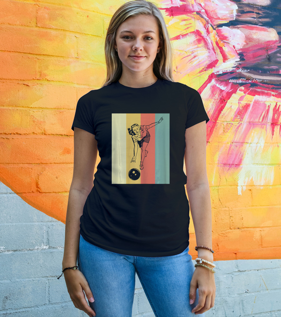 Vintage Bowling Bowlin Retro Style Bowler T-Shirt