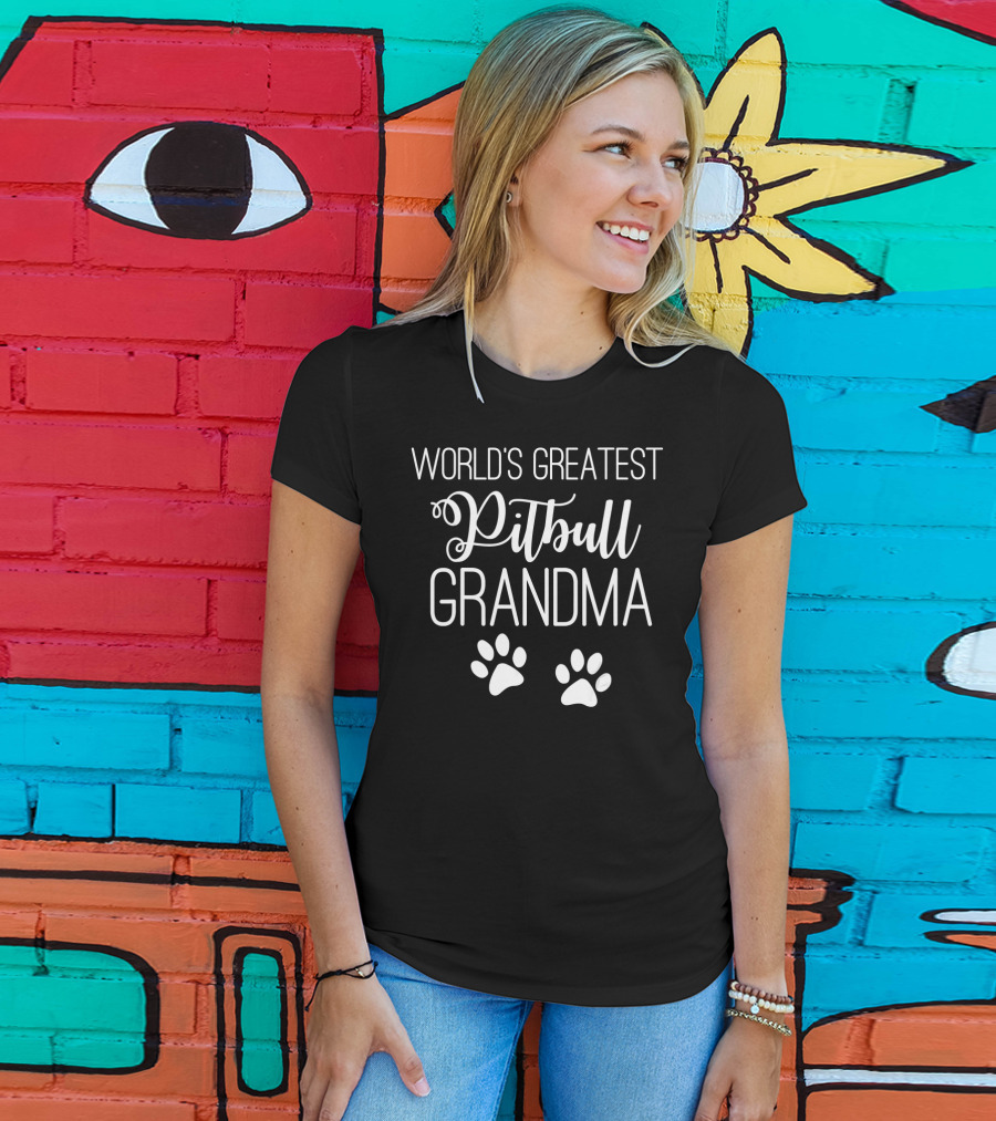 World's Greatest Pitbull Grandma Paw Print Love T-Shirt