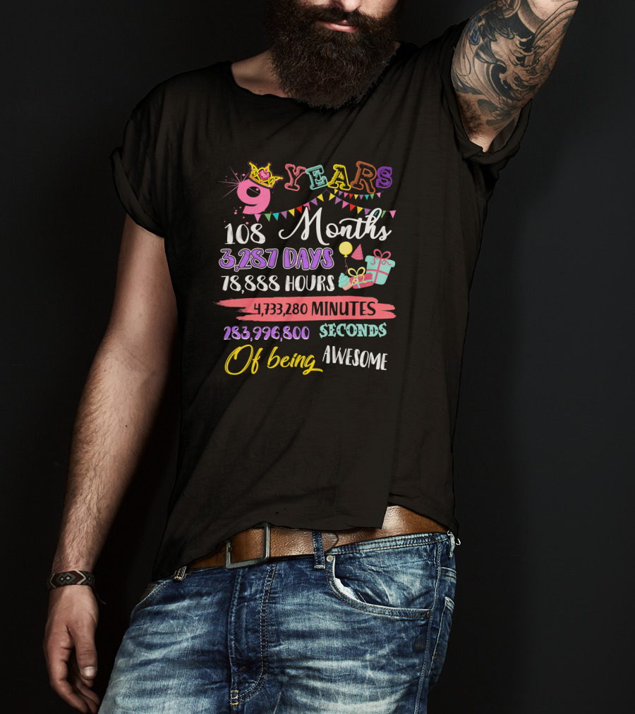 9 Years Birthday Celebration For Girls With Crown And Gifts T-Shirt