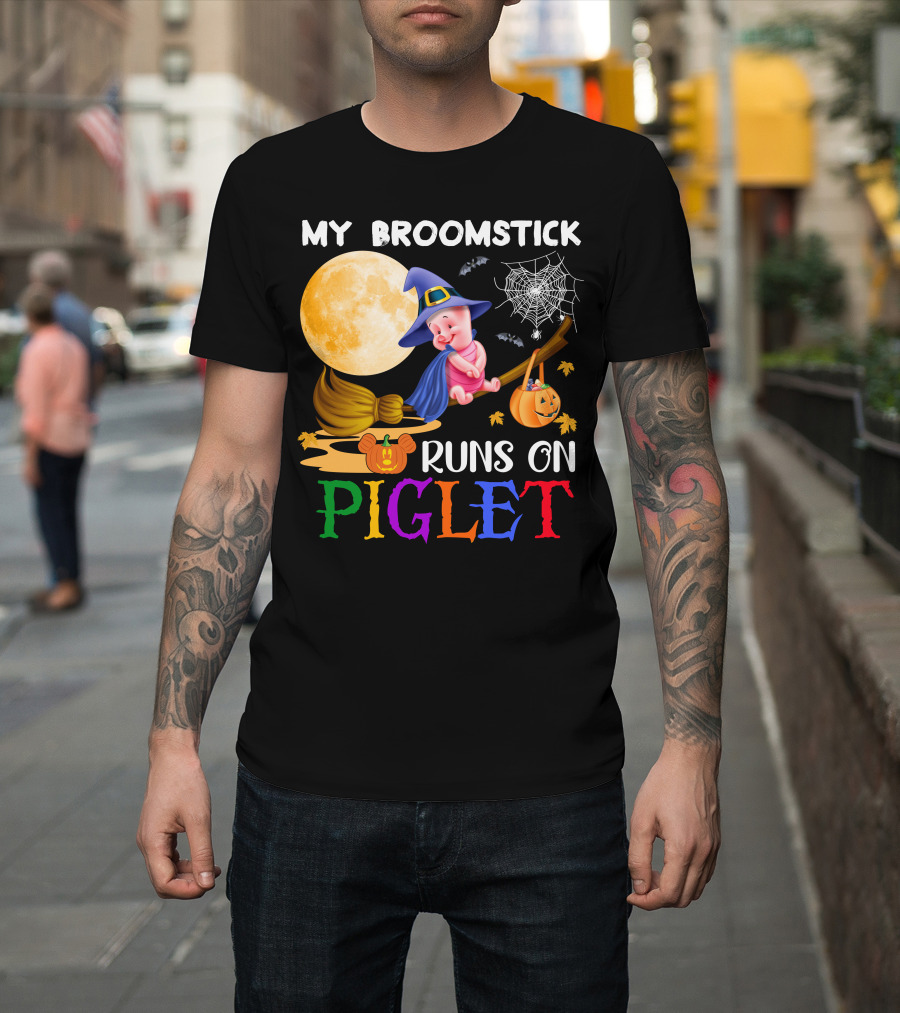 My Broomstick Runs On Piglet Halloween Wizard Moon Pumpkin T-Shirt