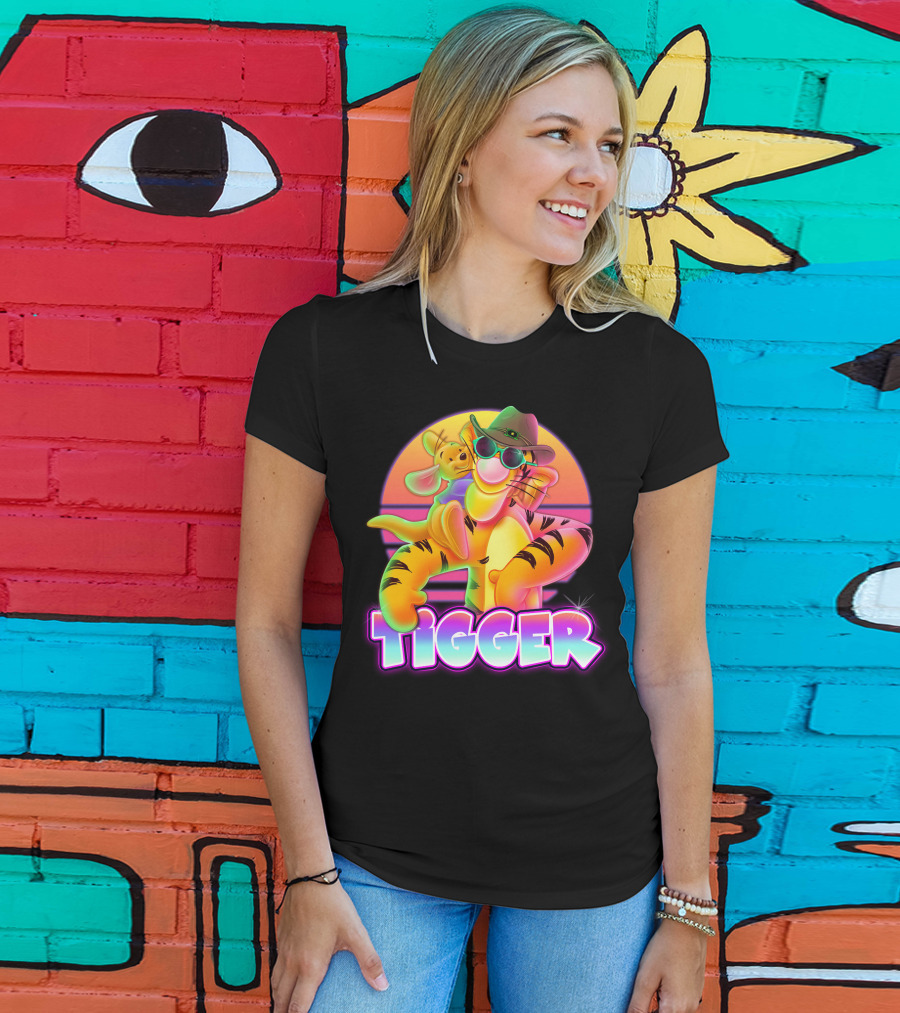Tigger Retro Sunset Style With Piglet And Cool Hat T-Shirt
