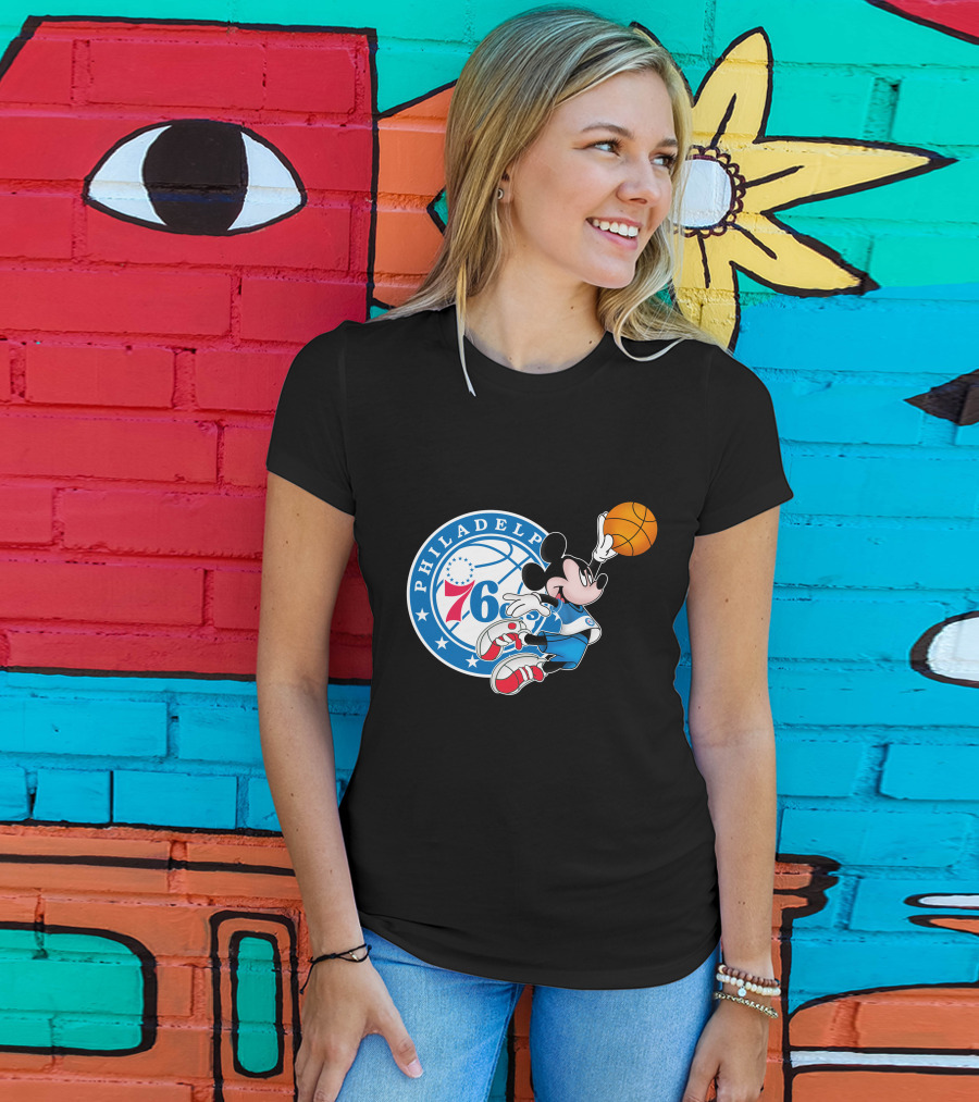 Philadelphia 76ers Mickey Basketball Dunk T-Shirt