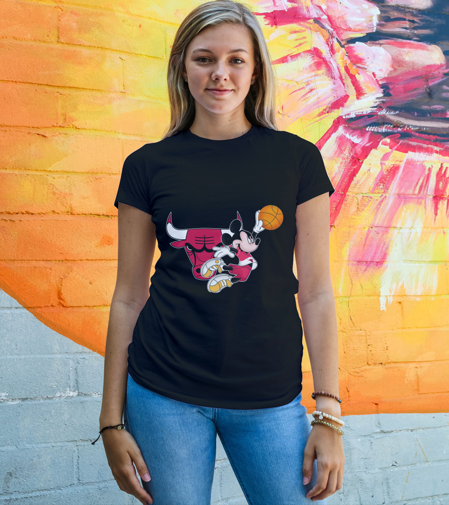 Mickey Chicago Bulls Basketball T-Shirt