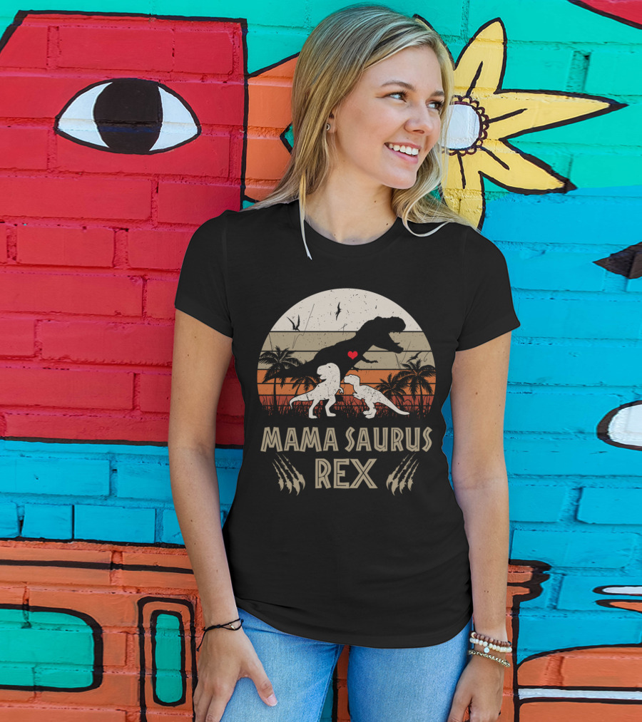 Mamasaurus Rex Cool Mom Dinosaur Scene With Heart And Claw Marks T-Shirt