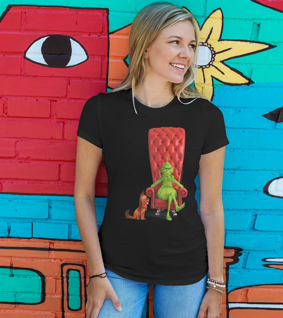 Dr Seuss The Grinch And Max On Red Tufted Chair T-Shirt