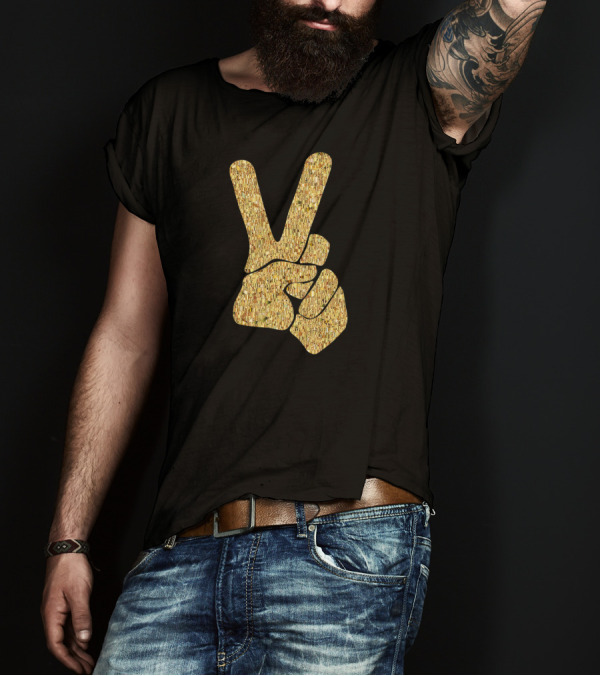 Gold Frieden Hand Sign Peace Gesture T-Shirt