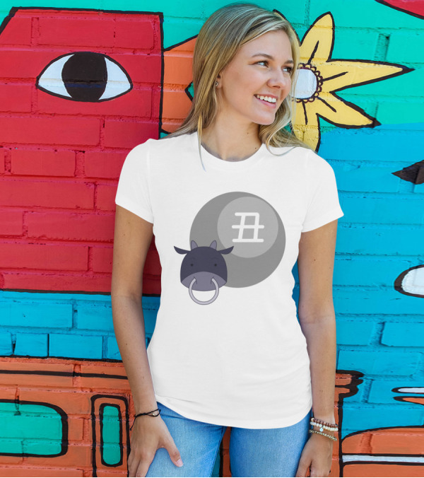 Ox Junishi Zodiac Kanji Symbol With Cute Cartoon Bull Face T-Shirt