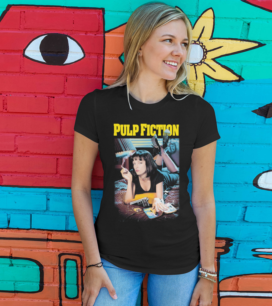 Pulp Fiction Mia Wallace Smoking Gun And Magazine T-Shirt