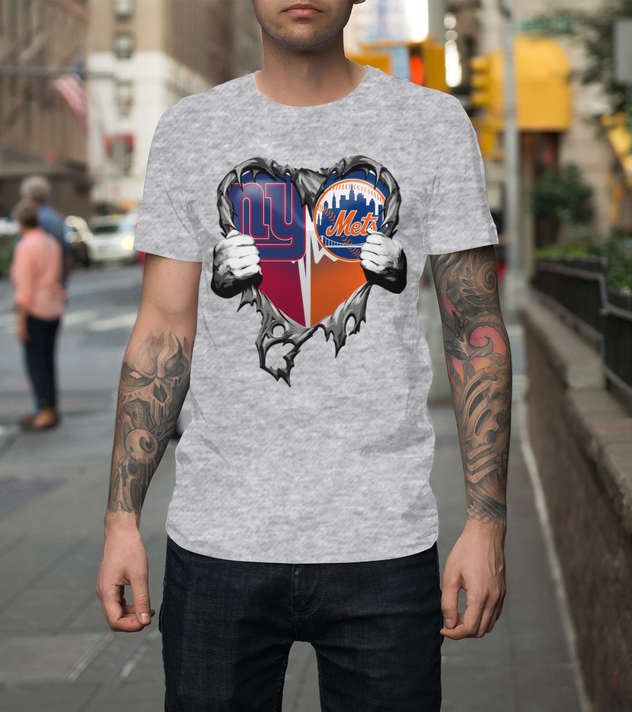 New York Giants Mets Heart Rip T-Shirt