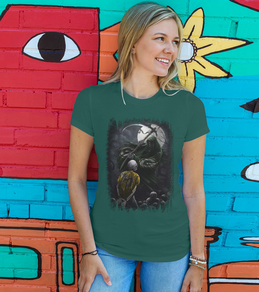Green Bay Packers Grim Reaper Scene With Skeleton Under Moonlight T-Shirt