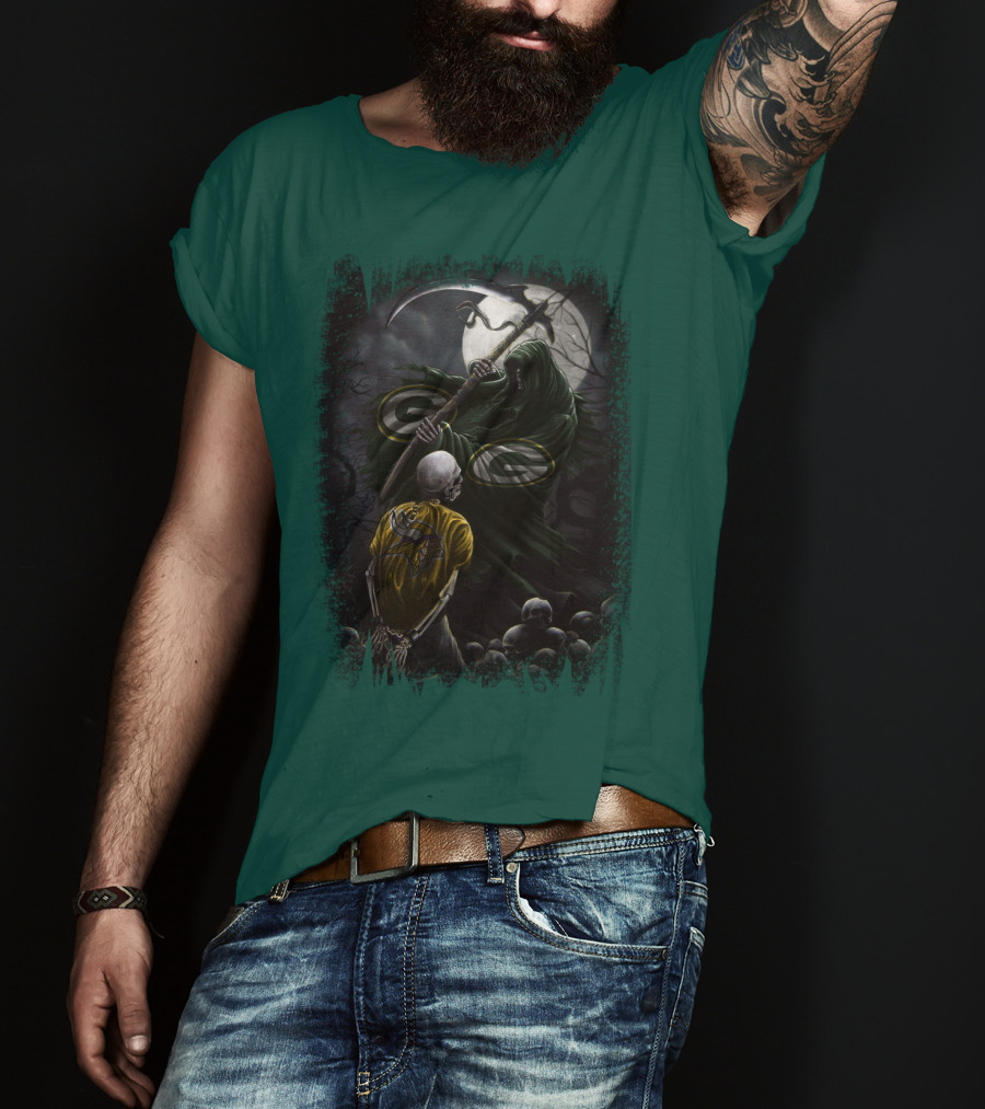 Green Bay Packers Grim Reaper Scene With Skeleton Under Moonlight T-Shirt