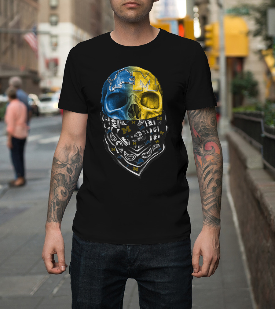 Lions Blue Michigan M Skull Bandana T-Shirt