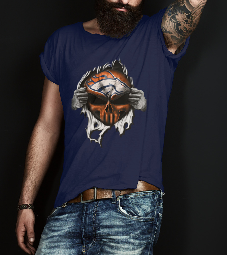 Denver Broncos Skull Logo Peeling T-Shirt