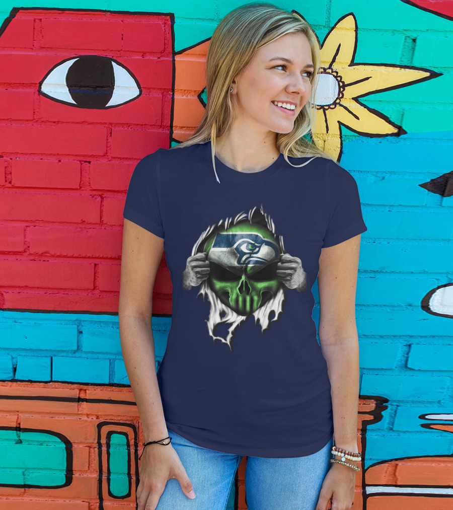 Seattle Seahawks Skull Ripping T-Shirt