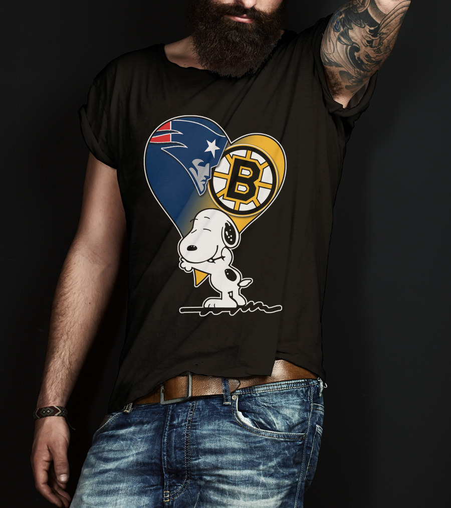 Patriots Bruins Snoopy Heart Hug T-Shirt