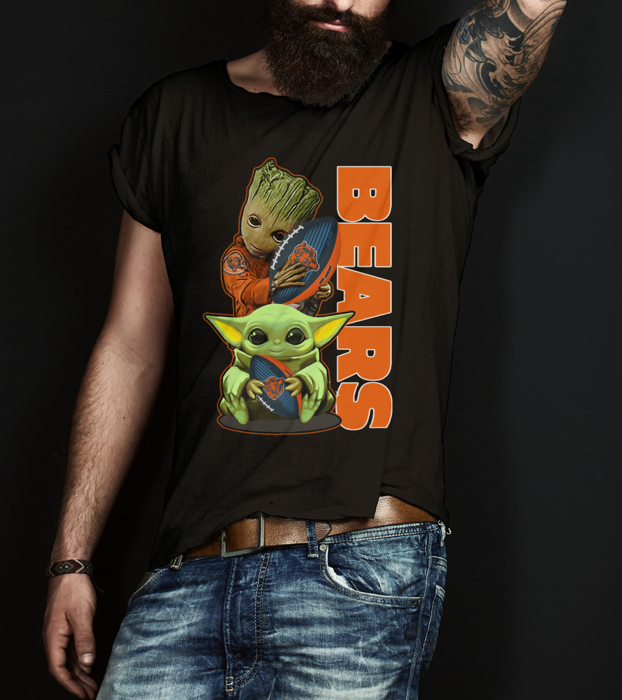 Groot And Baby Yoda Holding Chicago Bears Football T-Shirt