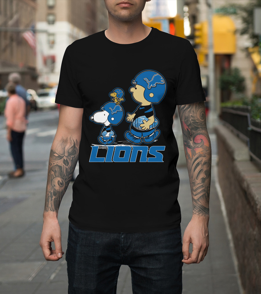 Snpfootball Detroit Lions Peanuts Characters With Lions Helmets T-Shirt