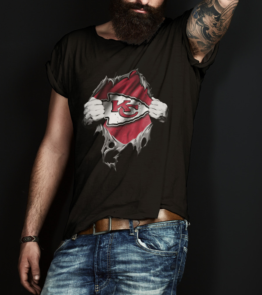 Torn Kansas City Chiefs Logo Ripped Effect T-Shirt