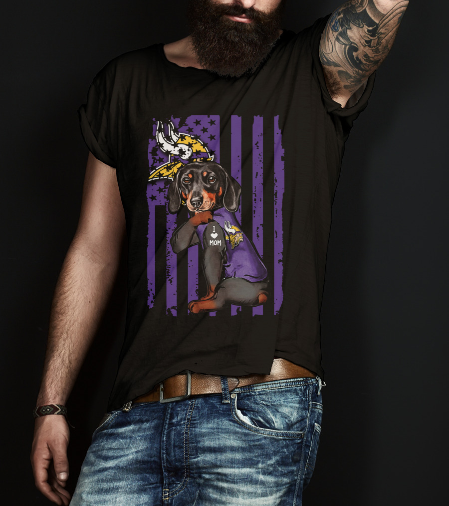 Dachshund I Love Mom Minnesota Vikings Purple Flag T-Shirt