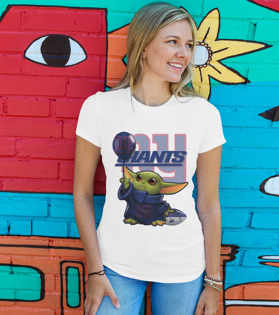 Yoda Giants Football Balloon Power Play T-Shirt