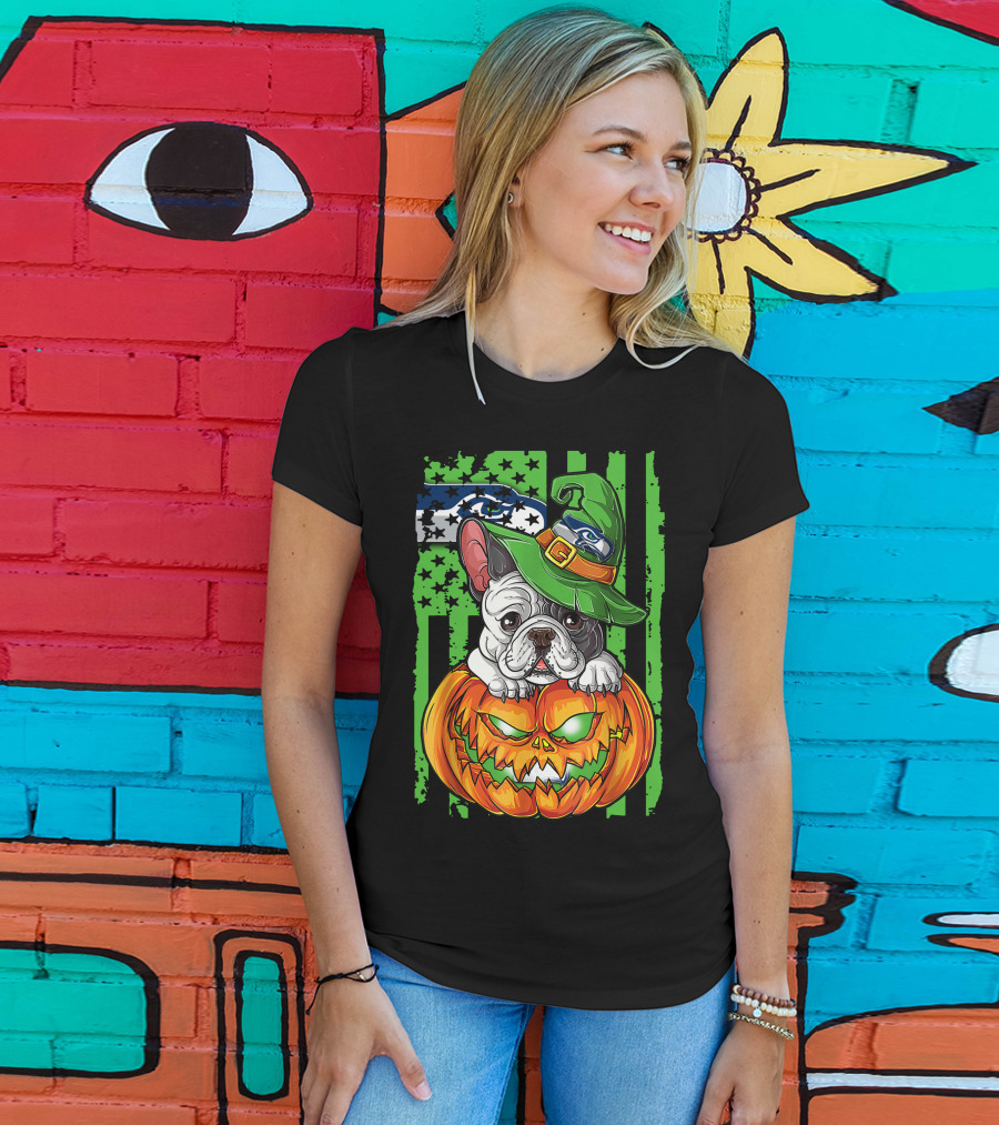 Hlw Bulldog Seattle Seahawks Halloween Pumpkin Wizard Hat T-Shirt