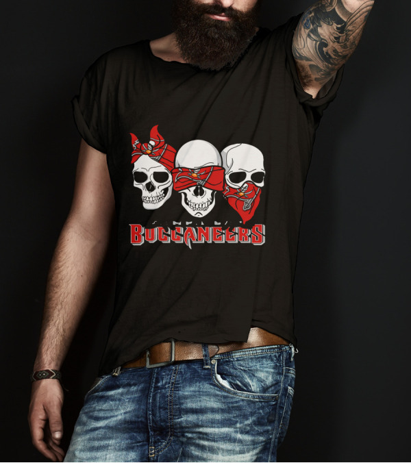 3 Skull NFL Buccaneers T-Shirt