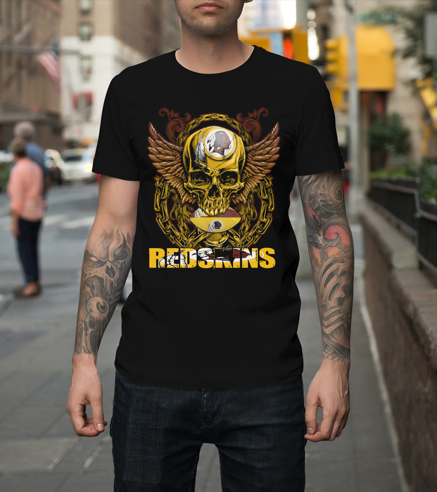 Redskins Skullfb Winged Skull Chains Feathers Football Helmet T-Shirt