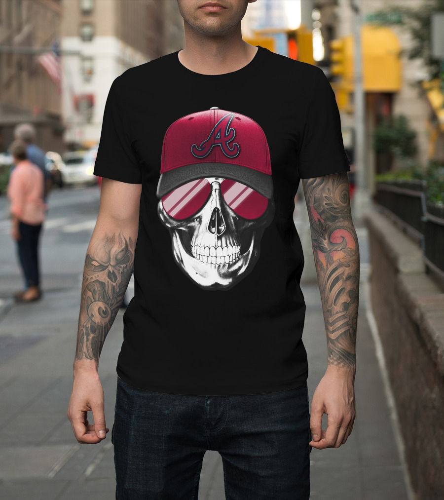 Skull V7 Atlanta Braves Hat And Sunglasses T-Shirt