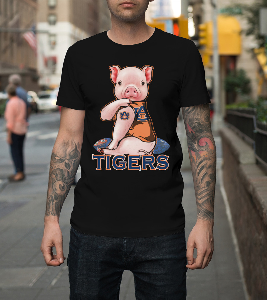 Auburn Tigers Pig With Footballs T-Shirt