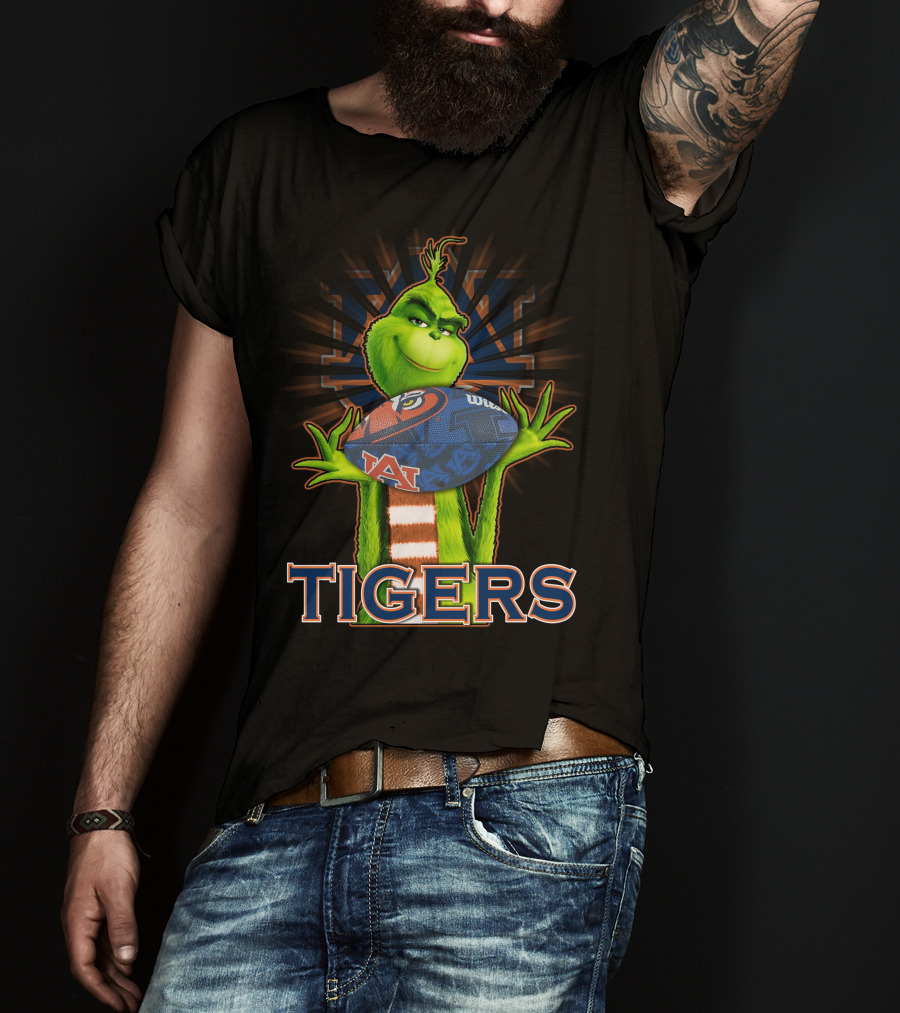 Auburn Tigers Grinch Holding Football T-Shirt