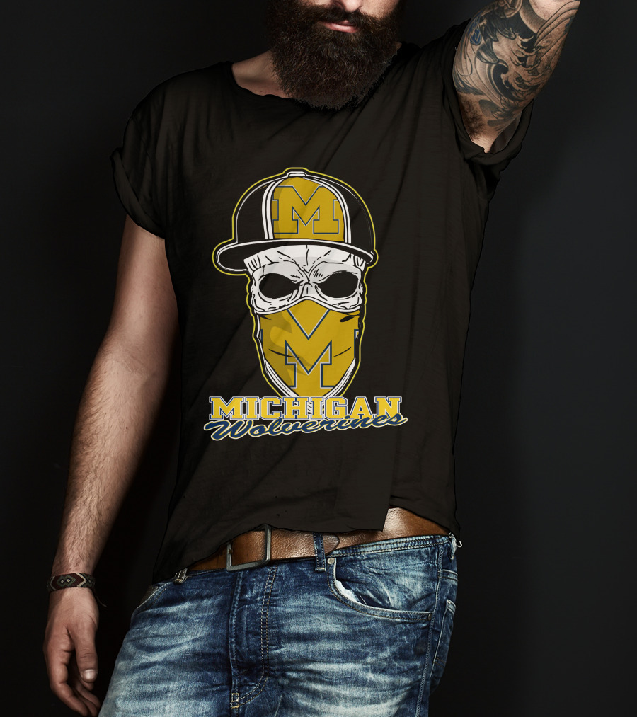 Michigan Wolverines Skull Hat M T-Shirt